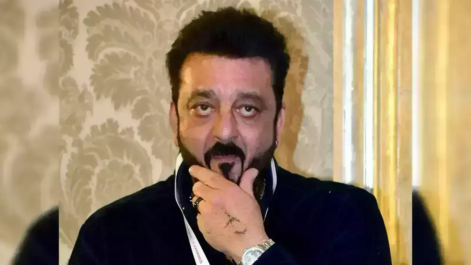 संजय दत्त पर आधारित फिल्म द वर्जिन ट्री की शूटिंग पूरी संजय दत्त पर आधारित फिल्म द वर्जिन ट्री की शूटिंग पूरी