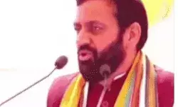 अल्पमत बहुमत की गहमागहमी के बीच सीएम ने बुलाई कैबिनेट बैठक अल्पमत बहुमत की गहमागहमी के बीच सीएम ने बुलाई कैबिनेट बैठक