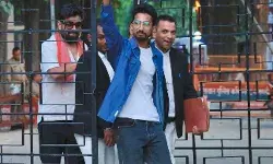 कई दिनों के संघर्ष के बाद कॉमेडियन नामांकन में कामयाब- ठोकेंगे PM... कई दिनों के संघर्ष के बाद कॉमेडियन नामांकन में कामयाब- ठोकेंगे PM...