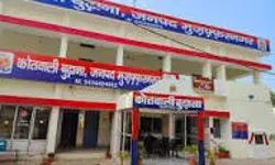 अनियंत्रित होकर पलटे ट्रैक्टर के नीचे दबने से किसान की मौत- पत्नी... अनियंत्रित होकर पलटे ट्रैक्टर के नीचे दबने से किसान की मौत- पत्नी...