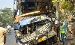 अयोध्या हाईवे पर ट्रक एवं बस की भिड़ंत में एक व्यक्ति की मौत साथ घायल अयोध्या हाईवे पर ट्रक एवं बस की भिड़ंत में एक व्यक्ति की मौत साथ घायल