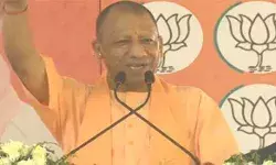 इस चुनाव में एक धारा राम भक्तों की, दूसरी राम द्रोहियों की: CM योगी इस चुनाव में एक धारा राम भक्तों की, दूसरी राम द्रोहियों की: CM योगी