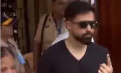 डमी EVM मामला- तीन उद्धव शिवसेना समर्थक गिरफ्तार- बोले हम डरने... डमी EVM मामला- तीन उद्धव शिवसेना समर्थक गिरफ्तार- बोले हम डरने...