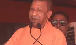 बोले योगी- कोई दंगा करेगा तो टांग देंगे उल्टा- अब सड़कों पर नहीं....