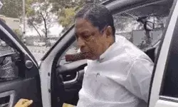 मंत्री आलमगीर ने 92 करोड़ के टेंडर के बदले लिया 1.23 करोड़ का कमीशन मंत्री आलमगीर ने 92 करोड़ के टेंडर के बदले लिया 1.23 करोड़ का कमीशन