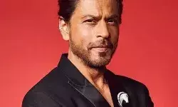 हीट स्ट्रोक की चपेट में आए शाहरुख का अभी भी चल रहा है इलाज