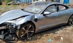 पोर्श कार हादसा - पैंतरेबाजी दिखाते हुए ड्राइवर को फंसाने की कोशिश पोर्श कार हादसा - पैंतरेबाजी दिखाते हुए ड्राइवर को फंसाने की कोशिश