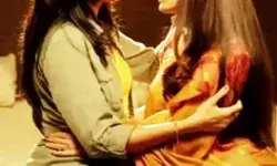 आधी रात को सो रही ननद के पास पहुंची भाभी ने की ऐसी अजीब हरकत आधी रात को सो रही ननद के पास पहुंची भाभी ने की ऐसी अजीब हरकत