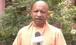 ममता के बयान से खफा योगी बोले- हिन्दू विरोधी है इंडिया गठबंधन ममता के बयान से खफा योगी बोले- हिन्दू विरोधी है इंडिया गठबंधन