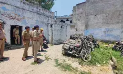 अर्धवार्षिक निरीक्षण में एसपी सिटी को कोतवाली की व्यवस्थाएं मिली चकाचक अर्धवार्षिक निरीक्षण में एसपी सिटी को कोतवाली की व्यवस्थाएं मिली चकाचक