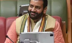 MLA के निधन से सरकार पर संकट के बादल- बढ़ी सीएम की टेंशन MLA के निधन से सरकार पर संकट के बादल- बढ़ी सीएम की टेंशन