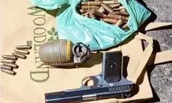 पर्यटकों हमला करने वाले दो आतंकी गिरफ्तार- बरामद हुआ गोला बारूद पर्यटकों हमला करने वाले दो आतंकी गिरफ्तार- बरामद हुआ गोला बारूद