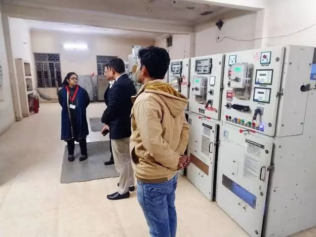 लापरवाही पर एक्शन में बिजली एमडी- चार XEN निलंबित- मचा हड़कंप लापरवाही पर एक्शन में बिजली एमडी- चार XEN निलंबित- मचा हड़कंप