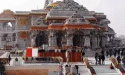 अब अयोध्या के राम मंदिर को बम से उड़ने की धमकी- जांच में जुटी पुलिस अब अयोध्या के राम मंदिर को बम से उड़ने की धमकी- जांच में जुटी पुलिस