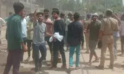 स्टूडेंट के मर्डर के बाद बवाल- बाजार हुए बंद- भीड़ ने किया पथराव स्टूडेंट के मर्डर के बाद बवाल- बाजार हुए बंद- भीड़ ने किया पथराव