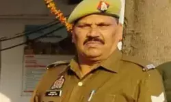 आसमान से आग के रूप में बरस रही गर्मी ऐसे ले गई पुलिसकर्मी की जान आसमान से आग के रूप में बरस रही गर्मी ऐसे ले गई पुलिसकर्मी की जान