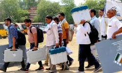 इलेक्शन के समय को लेकर EC ने मानी गलती- बोला गर्मी से पहले ही हो.... इलेक्शन के समय को लेकर EC ने मानी गलती- बोला गर्मी से पहले ही हो....