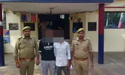 टोल प्लाजा पर गुंडई दिखाते हुए पर्यटकों से मारपीट करने वाले दो....