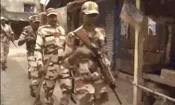 EC की आशंका साबित हुई सही- बम ब्लास्ट में पांच हुए घायल EC की आशंका साबित हुई सही- बम ब्लास्ट में पांच हुए घायल