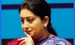 अमेठी में पीछे चल रही स्मृति घर लौटने की तैयारी में- निरहुआ भी.....