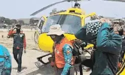 ट्रैकिंग करने गए चार लोगों की जान पर ठंड का झपट्टा- आठ अभी भी फंसे ट्रैकिंग करने गए चार लोगों की जान पर ठंड का झपट्टा- आठ अभी भी फंसे