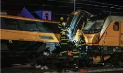 मालगाड़ी की पैसेंजर ट्रेन के साथ भिड़ंत- चार की मौत, दो दर्जन घायल मालगाड़ी की पैसेंजर ट्रेन के साथ भिड़ंत- चार की मौत, दो दर्जन घायल