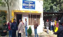 चकमा देकर बाल संप्रेषण गृह से पांच बाल अपचारी फरार- तलाश रही पुलिस चकमा देकर बाल संप्रेषण गृह से पांच बाल अपचारी फरार- तलाश रही पुलिस