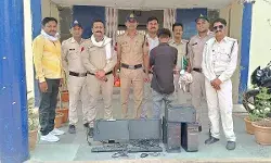 अस्पताल में हुई चोरी का खुलासा- गिरफ्तार किए दो चोरों के साथ माल भी... अस्पताल में हुई चोरी का खुलासा- गिरफ्तार किए दो चोरों के साथ माल भी...