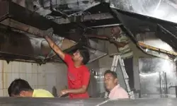 होटल के किचन में लगी आग- आसपास के लोगों में फैली दहशत