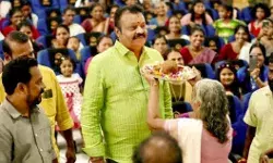 मंत्री पद छोड़ने की बात से मुकरे बीजेपी सांसद- खबरों को किया खारिज मंत्री पद छोड़ने की बात से मुकरे बीजेपी सांसद- खबरों को किया खारिज