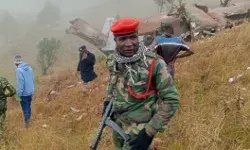 उपराष्ट्रपति का विमान क्रैश- हादसे में उपराष्ट्रपति समेत 8 अन्य की मौत उपराष्ट्रपति का विमान क्रैश- हादसे में उपराष्ट्रपति समेत 8 अन्य की मौत