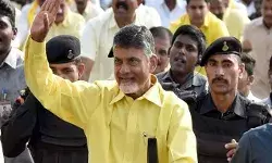 चंद्रबाबू नायडू ने ली मुख्यमंत्री पद की शपथ- पवन कल्याण बने डिप्टी सीएम चंद्रबाबू नायडू ने ली मुख्यमंत्री पद की शपथ- पवन कल्याण बने डिप्टी सीएम