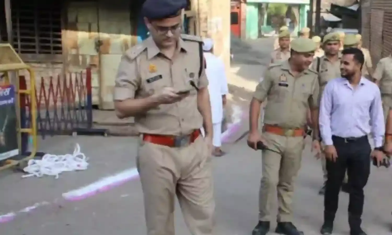 SSP का बड़ा एक्शन- वसूलीबाजों के साथ लापरवाह लाईन हाजिर