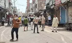 युवक की पिटाई से मौत के बाद तनाव- सड़क पर उतरे लोग- पुलिस ने.... युवक की पिटाई से मौत के बाद तनाव- सड़क पर उतरे लोग- पुलिस ने....