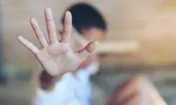 महिला कांस्टेबल से रेप- दरोगा ने बंदूक दिखाकर लूटी सिपाही की इज्जत महिला कांस्टेबल से रेप- दरोगा ने बंदूक दिखाकर लूटी सिपाही की इज्जत