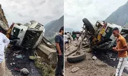 सवारियां लेकर जा रही रोडवेज बस पहाड़ी से गिरी- चार लोगों की मौत सवारियां लेकर जा रही रोडवेज बस पहाड़ी से गिरी- चार लोगों की मौत