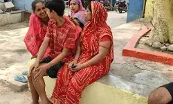 बेरहम बेटे ने मां को कमरे में बंद कर पीट पीट कर उतारा मौत के घाट बेरहम बेटे ने मां को कमरे में बंद कर पीट पीट कर उतारा मौत के घाट