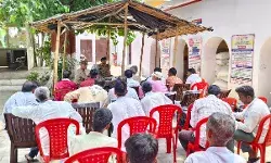 SP सिटी ने समाधान दिवस में जन समस्याएं सुन साइबर अपराधों के प्रति... SP सिटी ने समाधान दिवस में जन समस्याएं सुन साइबर अपराधों के प्रति...