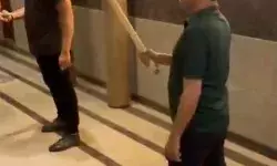 रशियन डांस शुरू होते ही नाइट क्लब में बवाल- बाउंसरों ने की जमकर कुटाई रशियन डांस शुरू होते ही नाइट क्लब में बवाल- बाउंसरों ने की जमकर कुटाई