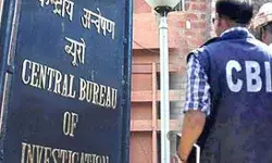 CBI का बड़ा एक्शन- रिश्वतखोर पोस्ट मास्टर व इंस्पेक्टर को किया गिरफ्तार CBI का बड़ा एक्शन- रिश्वतखोर पोस्ट मास्टर व इंस्पेक्टर को किया गिरफ्तार