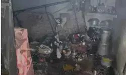 खाना बनाते समय लगी आग से तीन लोगों की मौत- चार का हॉस्पिटल... खाना बनाते समय लगी आग से तीन लोगों की मौत- चार का हॉस्पिटल...