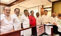 लोकसभा स्पीकर के लिए अब होगा घमासान- विपक्ष ने भी उतारा उम्मीदवार लोकसभा स्पीकर के लिए अब होगा घमासान- विपक्ष ने भी उतारा उम्मीदवार