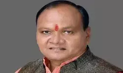 समर्थक ने आधीरात BJP सांसद को कॉल करके मांगी शराब- बोले सांसद.... समर्थक ने आधीरात BJP सांसद को कॉल करके मांगी शराब- बोले सांसद....