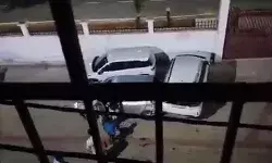 ड्रग इंस्पेक्टर से कार चलाना सीख रहे बेटे ने ठोकी कई गाड़ियां ड्रग इंस्पेक्टर से कार चलाना सीख रहे बेटे ने ठोकी कई गाड़ियां