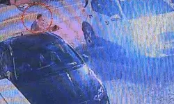 मां के साथ खेल रही बच्ची को कार ने कुचला- कंडीशन सीरियस मां के साथ खेल रही बच्ची को कार ने कुचला- कंडीशन सीरियस