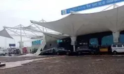 राजधानी के बाद अब राजकोट एयरपोर्ट पर हादसा- टूटकर गिरी छत