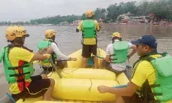 छह दोस्तों के साथ हरियाणा से घूमने आया युवक गंगा में समाया छह दोस्तों के साथ हरियाणा से घूमने आया युवक गंगा में समाया
