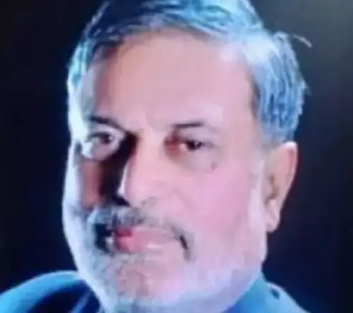 4 दिन से गायब रिटायर्ड जज की डेडबॉडी 35 किलोमीटर दूर झील में मिली 4 दिन से गायब रिटायर्ड जज की डेडबॉडी 35 किलोमीटर दूर झील में मिली