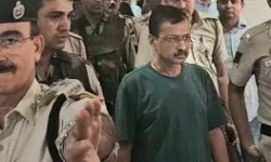 सीबीआई की गिरफ्तारी को चुनौती देने फिर हाईकोर्ट पहुंचे केजरीवाल