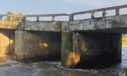 बिहार में अब एक और पुल पानी से बेहाल होकर धंसा- आरजेडी आई निशाने पर